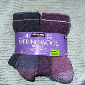 NWT 4 pack of Socks